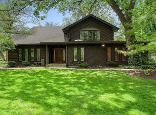 28W051 Timber Ln, West Chicago, IL 60185