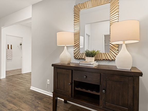 4th image of 411 Bullock Pass