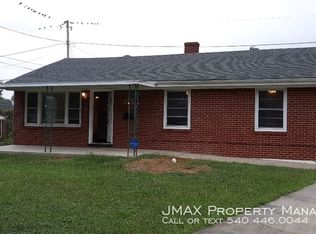 5007 Hollyhock Rd NW, Roanoke, VA 24012