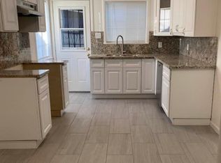 2801 Fruitridge Rd, Sacramento, CA 95820