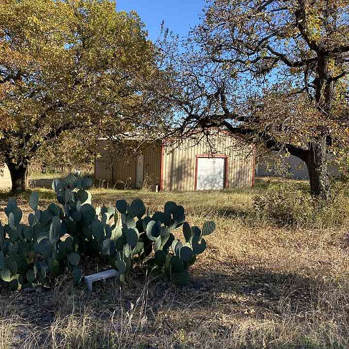 1st image of 186044 Deans Ln