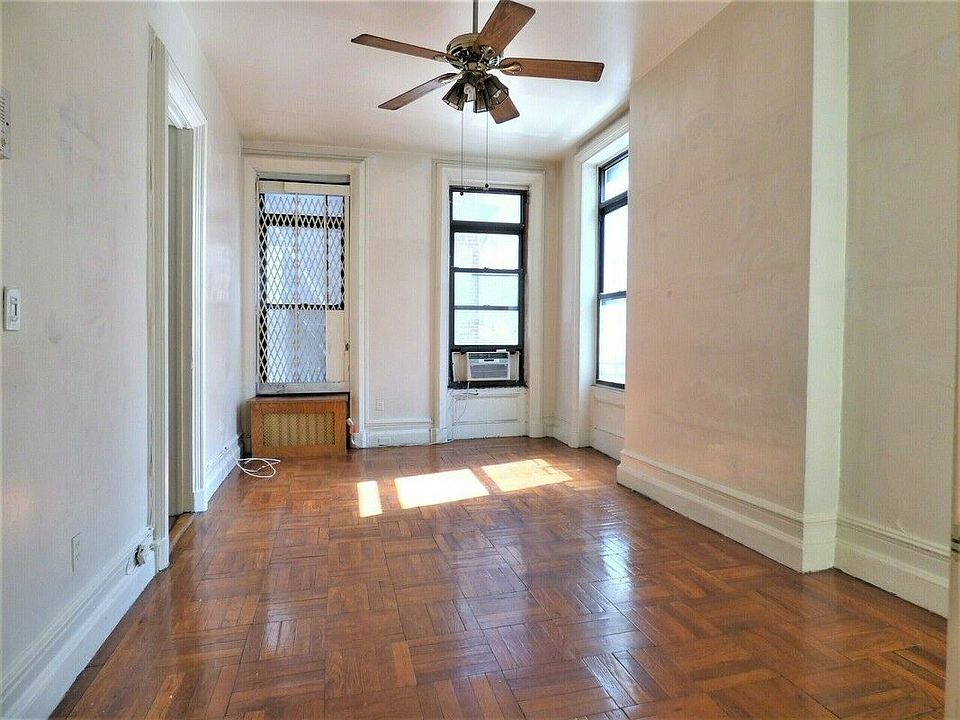 1st image of 141 E 62nd St Frnt 3