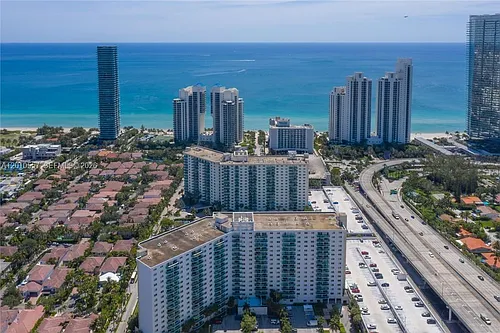 19380 Collins Ave Photo 1