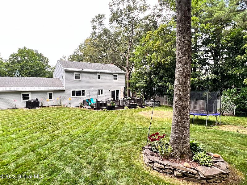 5th image of 79 Birchwood Lane