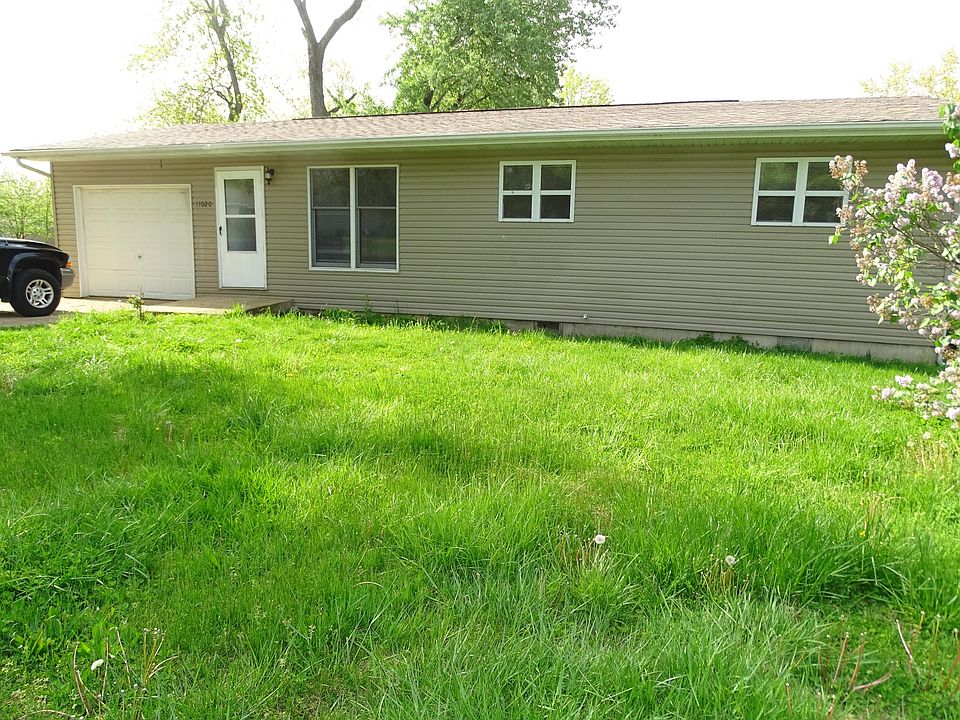 2nd image of 11020 Pinedale Dr
