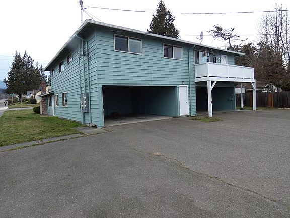 2nd image of 733 E 2nd St #C