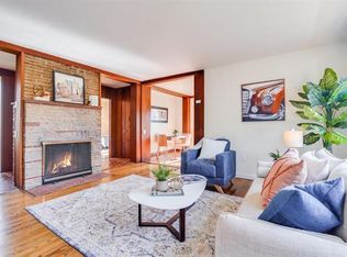 828 Alameda De Las Pulgas, Belmont, CA