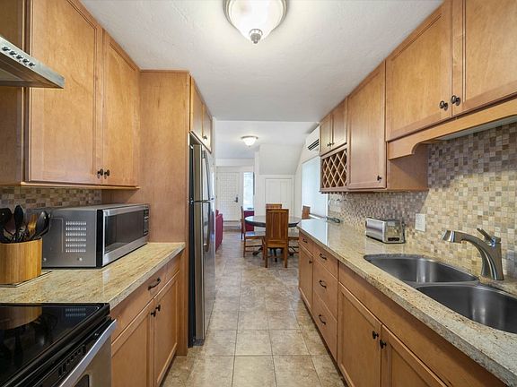 2nd image of 78-6800 Alii Dr APT 55