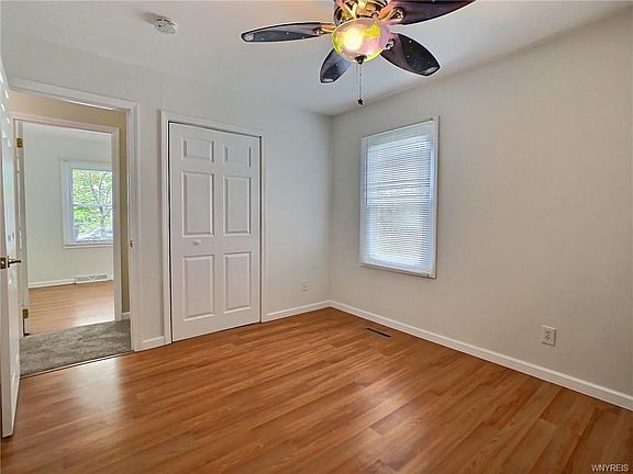 4th image of 113 Penarrow Dr