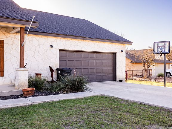 4th image of 803 RIVER RANCH DR