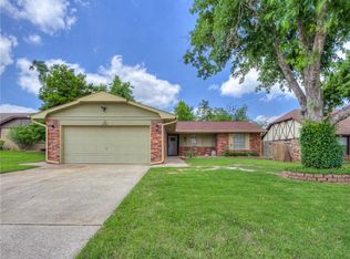 1011 Arlington Dr, Yukon, OK 73099