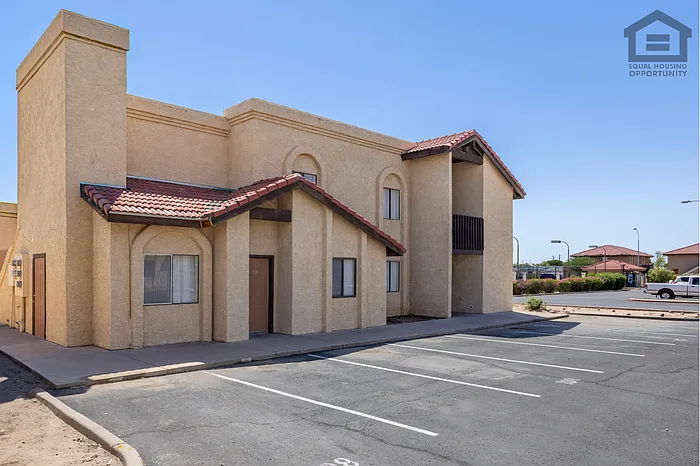 2 bed, 1.0 bath, 750 sqft, $1,199 — Photo 4