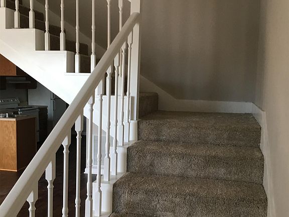 4th image of 915 Bagwell Ave #B