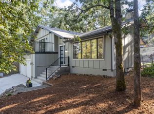 1652 W 28th Pl, Eugene, OR