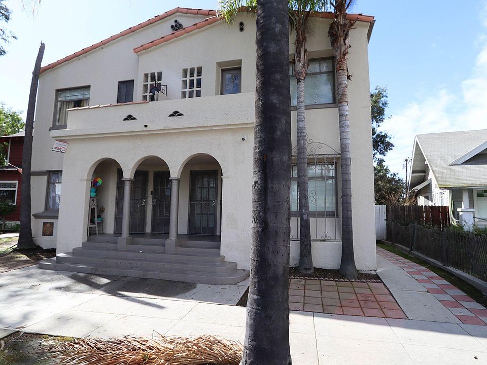 1st image of 924 N Park Cir APT A
