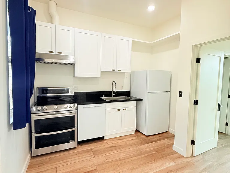 1514 Garden St #8 — Photo 5