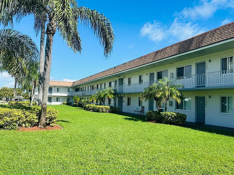 1400 S Broadway Lantana, FL 33462 — Photo 7