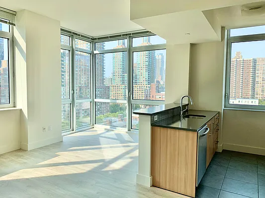 Rented by Algin Management | media 17