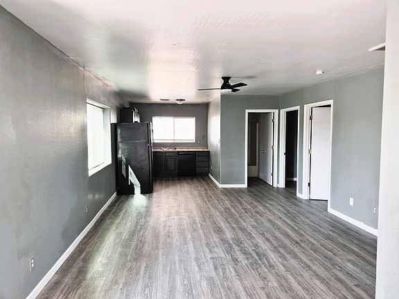 2nd image of 1344 E Pueblo Ave
