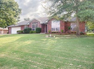 2738 Greystone Ln, Choctaw, OK 73020