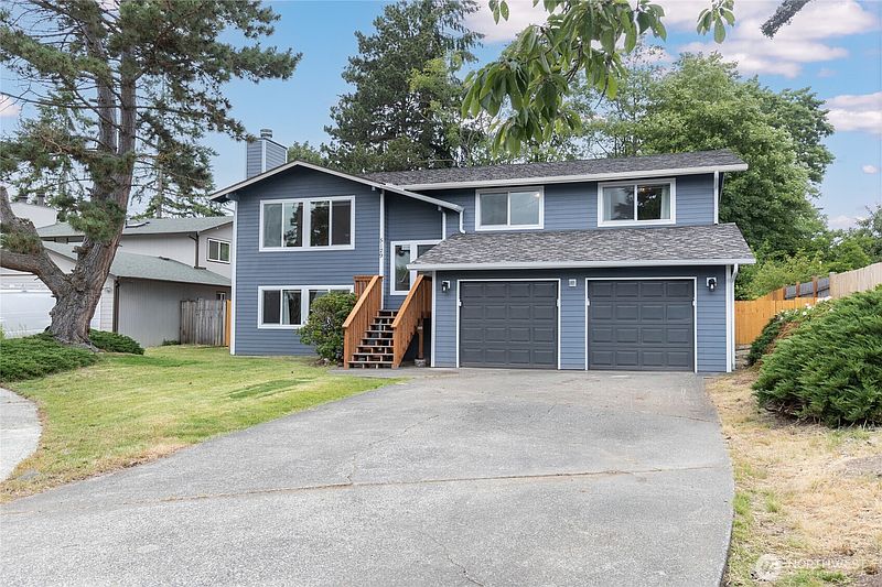 4th image of 5129 30th Street NE
