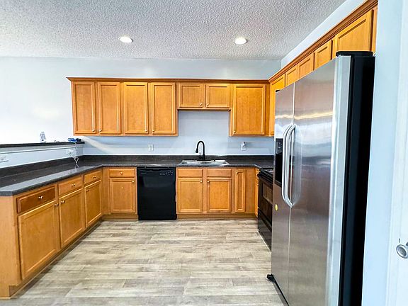 5th image of 8450 Oakley Cir