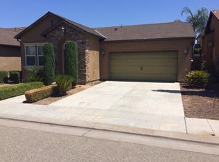 1529 N Dara Ave, Clovis, CA 93619