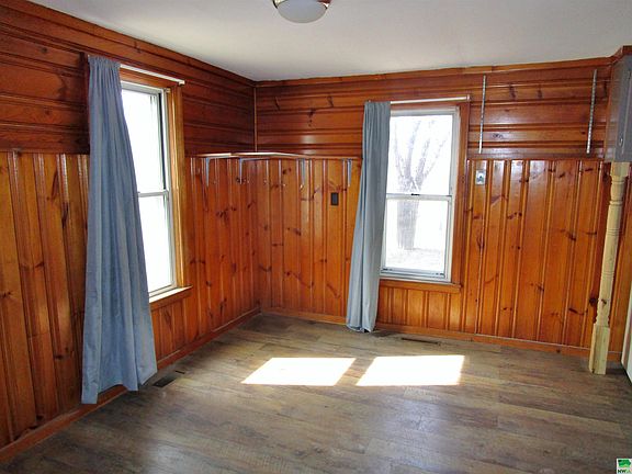 3rd image of 315 1st Ave