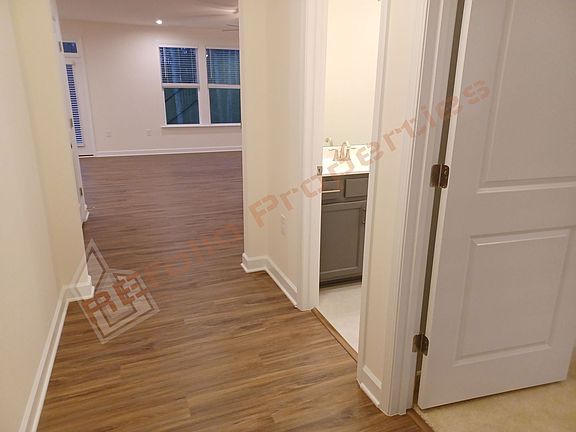 2nd image of 315 Forestview Crest Way