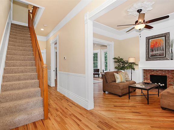 2nd image of 2404 N Clarkson St