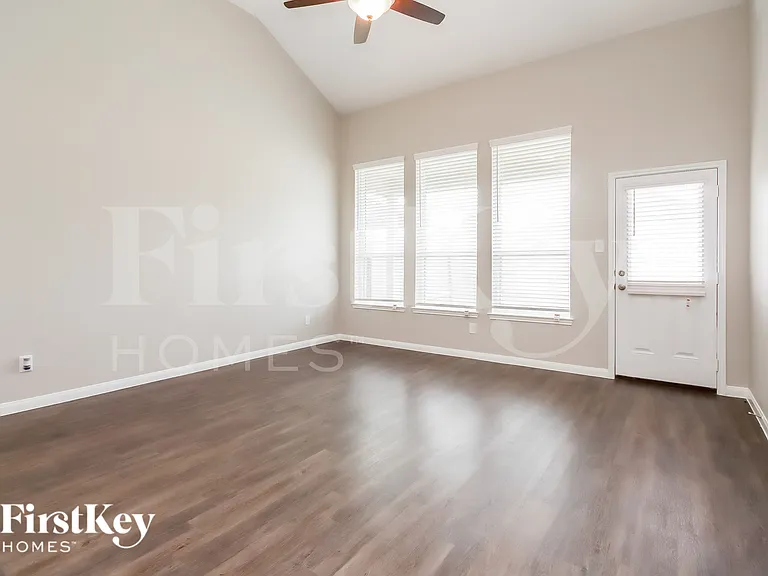 24530 Lorenzo Glaze Trl — Photo 3