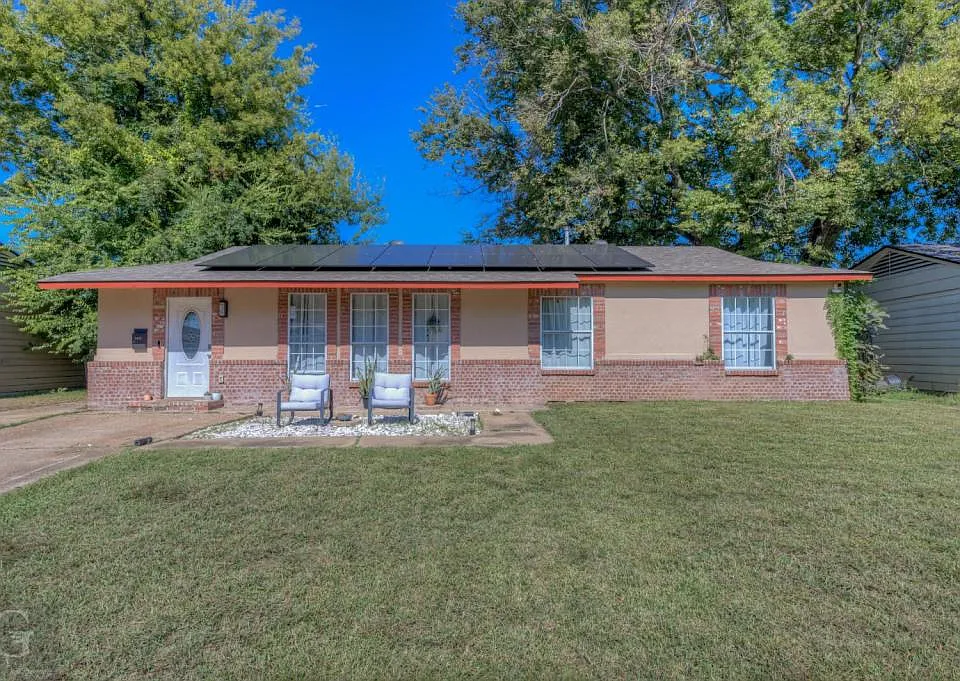 3415 Horseshoe Trl