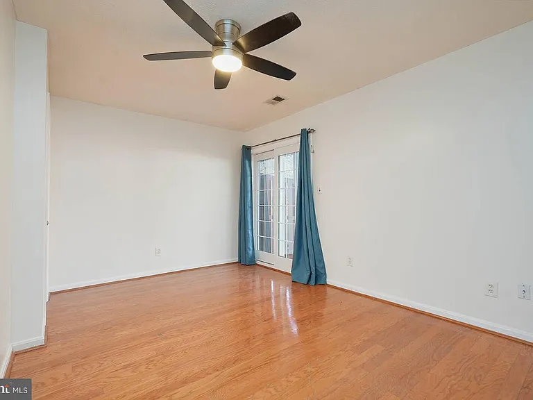 9575 Donnan Castle Ct — Photo 6