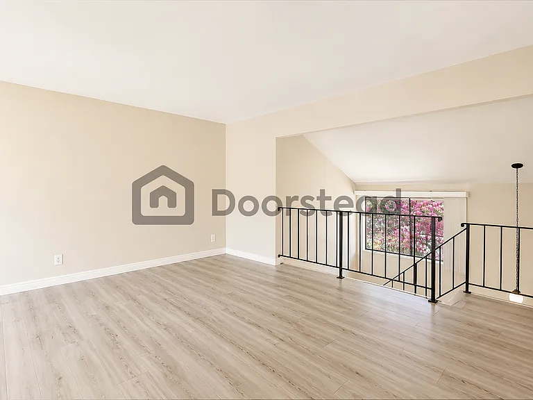 3104 Jaguar Way #B — Photo 13