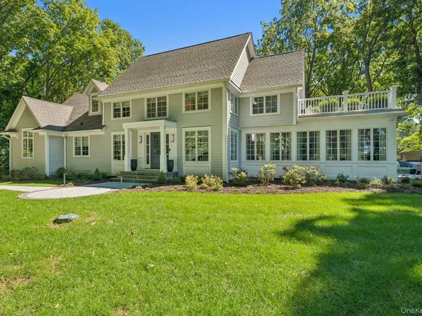 31 Thompson Lane, Head Of The Harbor, NY 11780