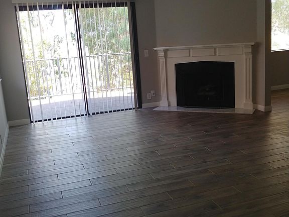 4th image of 3048 Avenida Christina