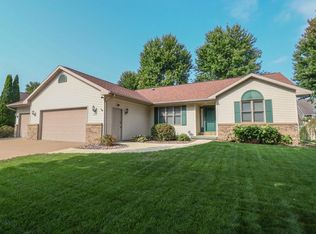 1427 Johnson St, Onalaska, WI 54650