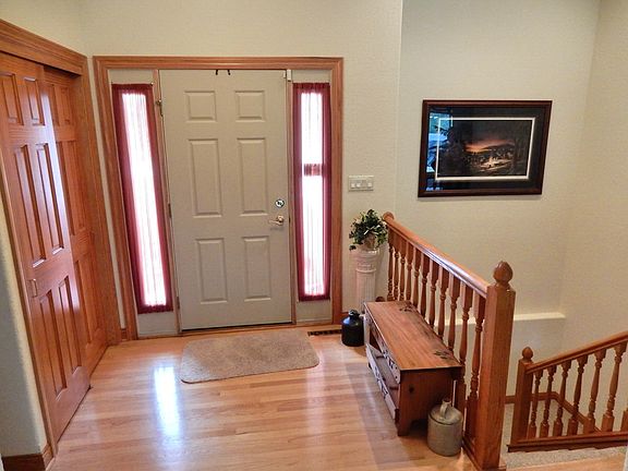 2nd image of N12W29023 Creekside Ct