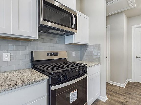 4th image of 4007 Savannah Oaks Dr