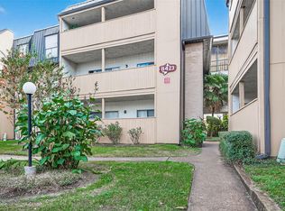8421 Hearth Dr APT 3, Houston, TX 77054