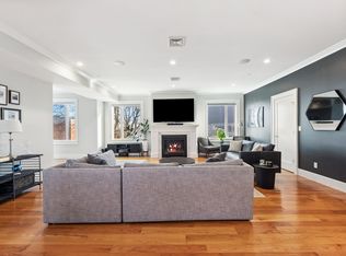 17 Vinton St #Penthouse, Boston, MA 02127