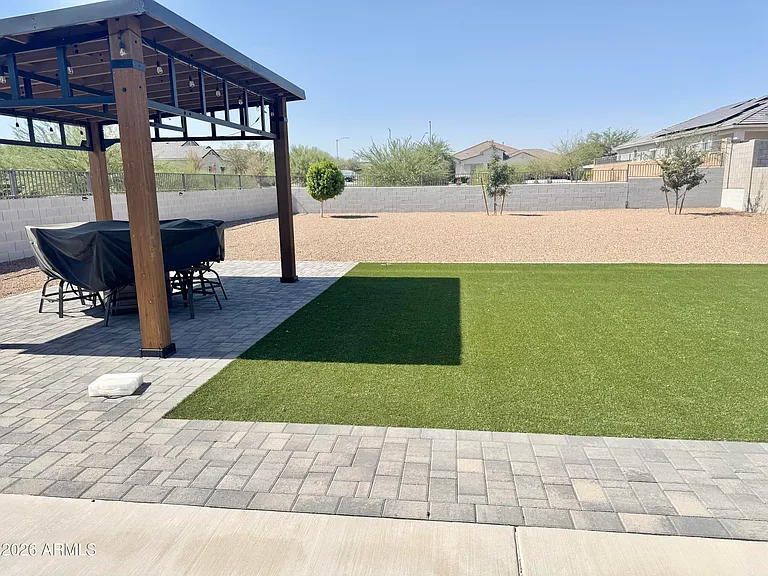 1090 W Beacon Dr — Photo 24
