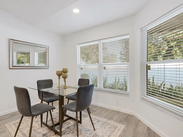 606 Marcus St #26 — Photo 13