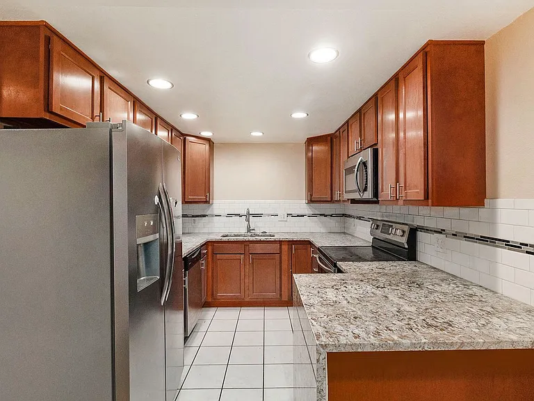 701 N Pearl St #105 — Photo 7