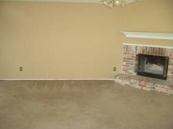 2nd image of 1813 Gainsborough Way