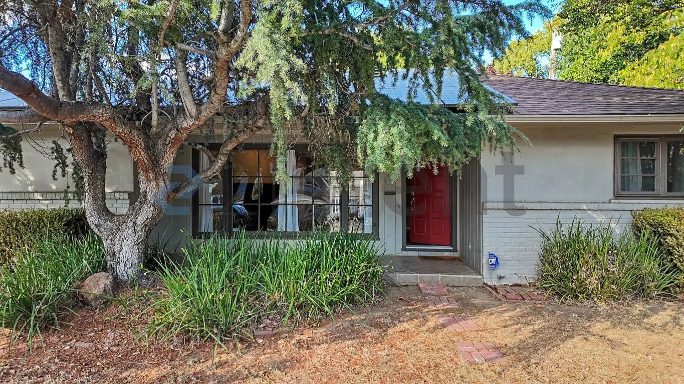 3 bed, 1530 sqft, $3,225 — Photo 3