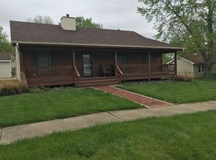 216 E Center St, Peculiar, MO 64078