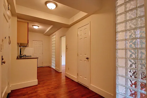 Rented by MetroNest | media 18