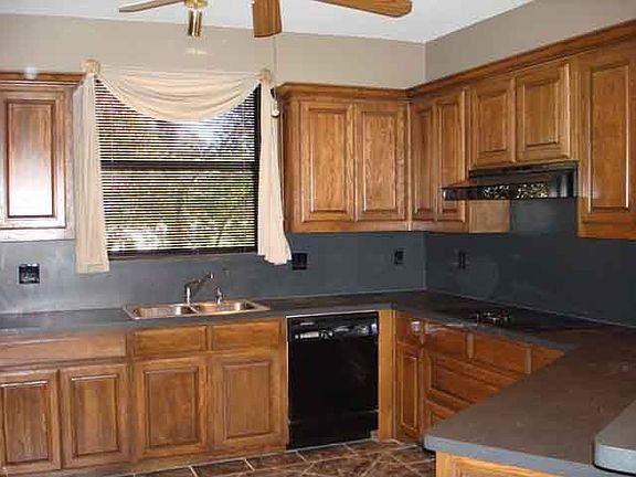 Large kitchen with lots of cabinet and counter space