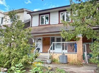 157 Glenmore Rd, Toronto, ON M4L 3M2